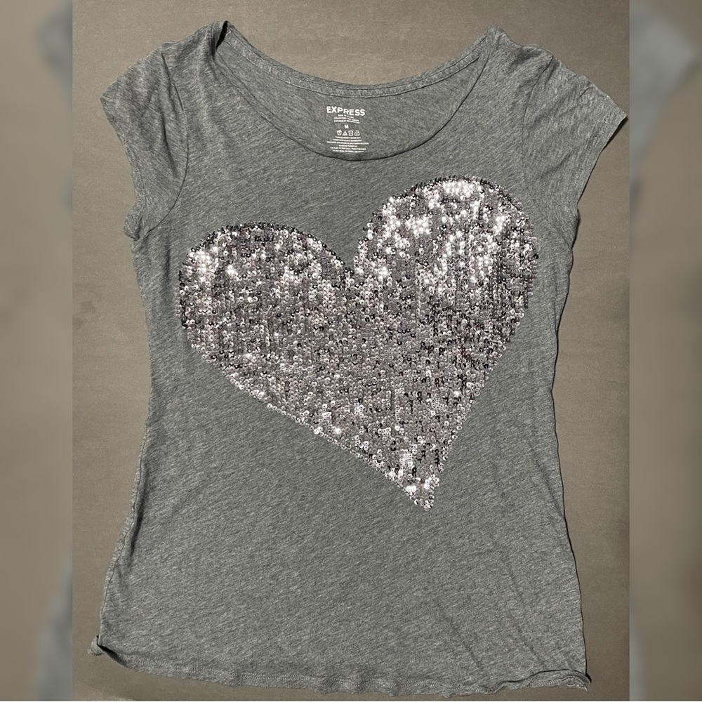 Express Sequin Heart Gray Tee